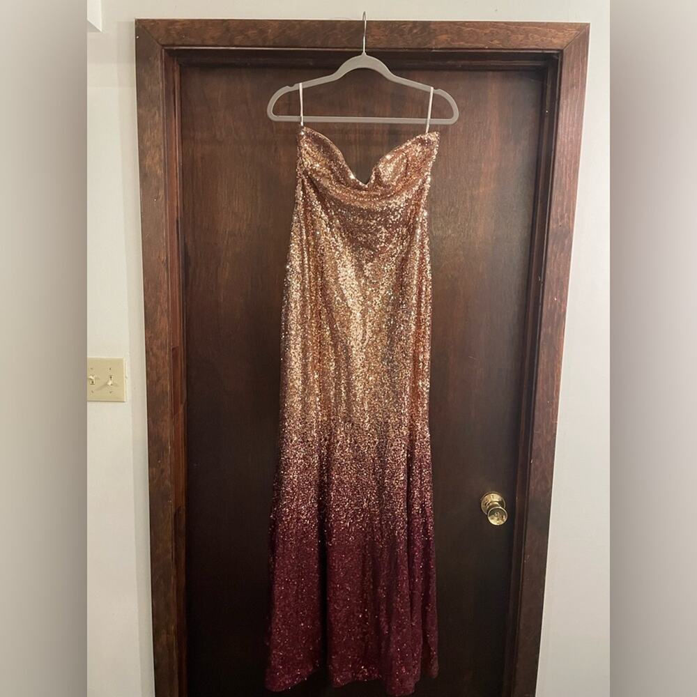 Lulu's Kiss Me Ombre Burgundy and Rose Gold Strapless Maxi Dress NWT Size XL - Picture 4 of 8